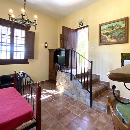 Castle Tower Apartment In Rural Holiday Park 'Bernard' Tolox Buitenkant foto