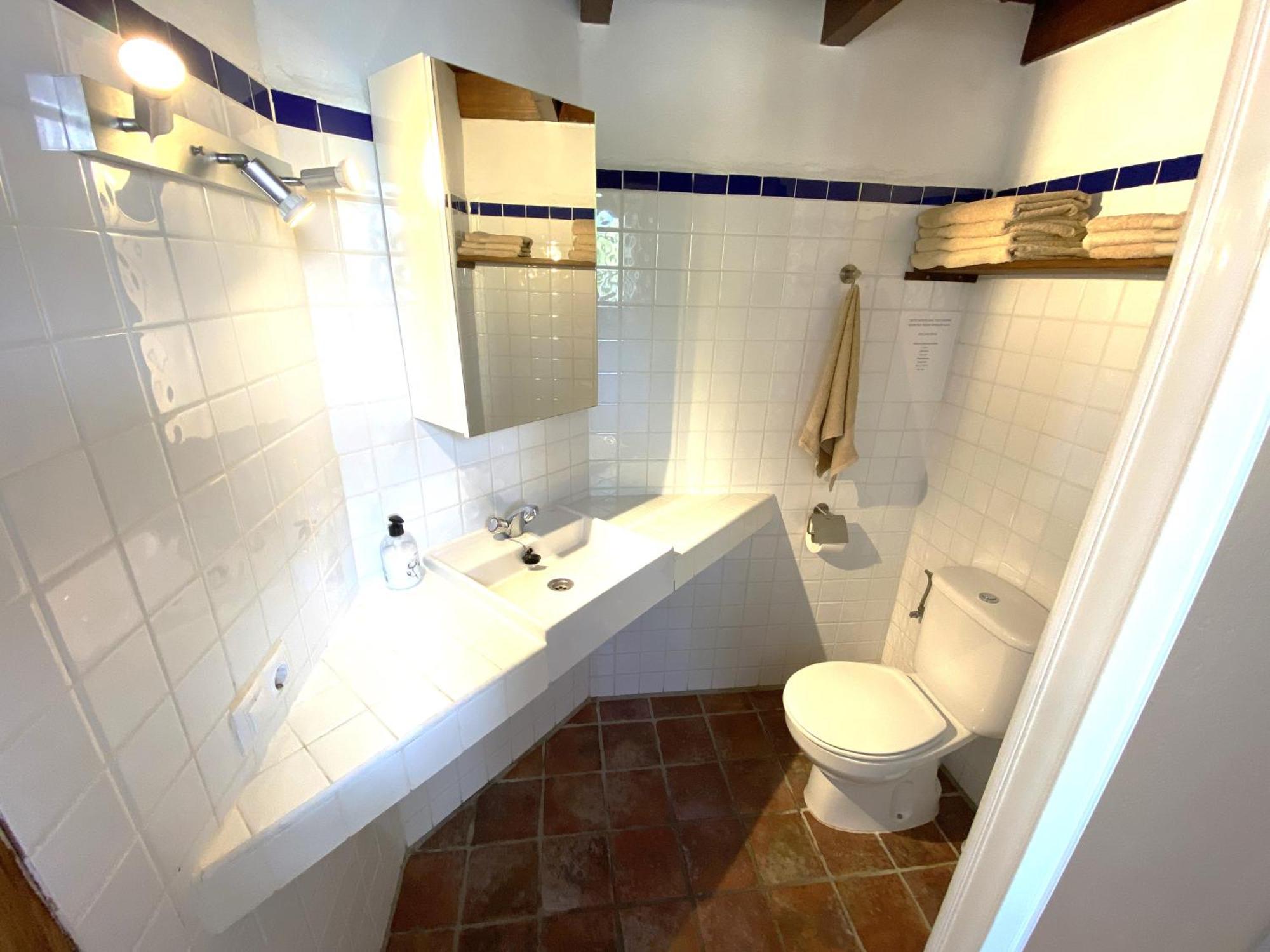 Castle Tower Apartment In Rural Holiday Park 'Bernard' Tolox Buitenkant foto