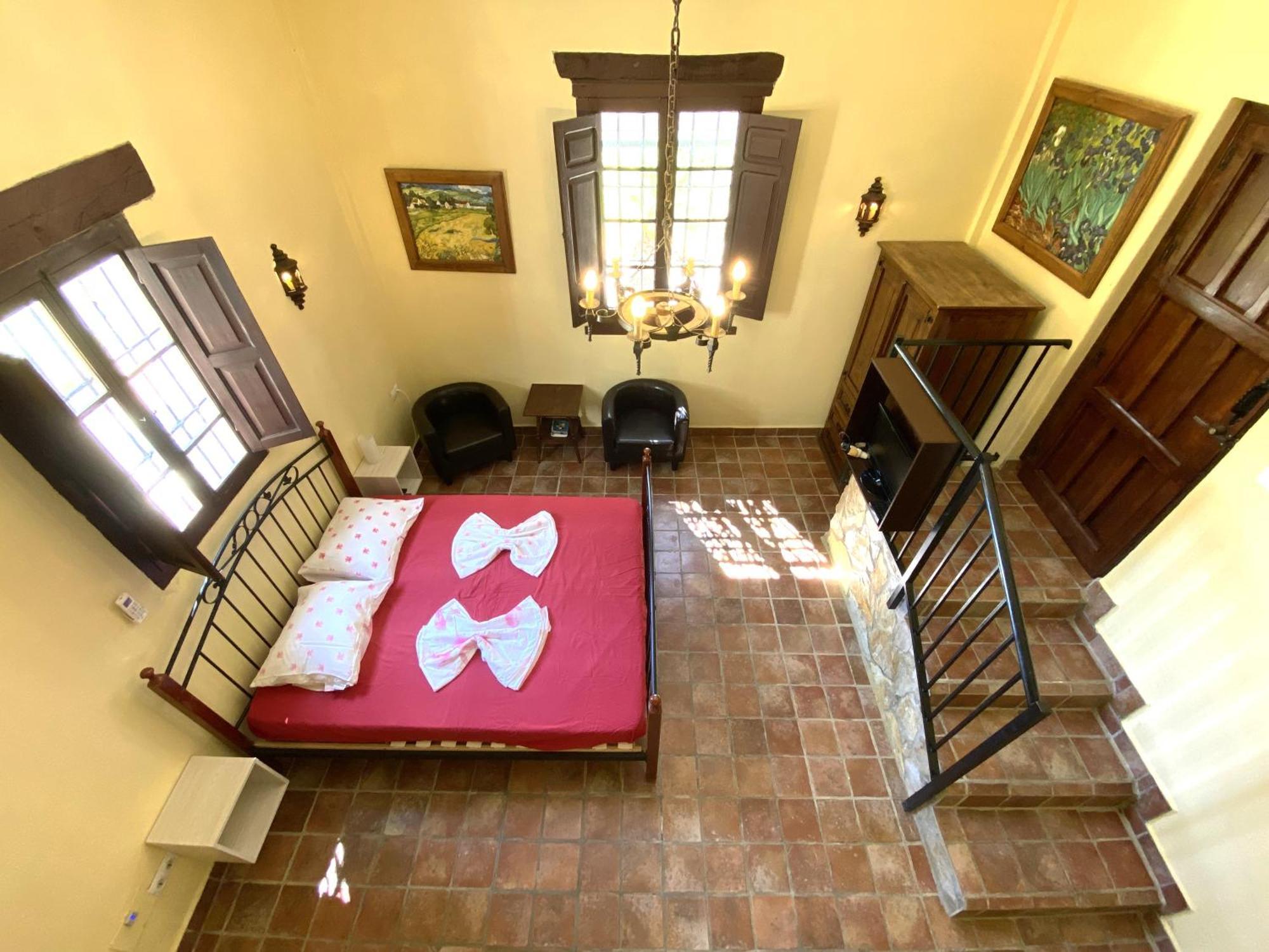 Castle Tower Apartment In Rural Holiday Park 'Bernard' Tolox Buitenkant foto