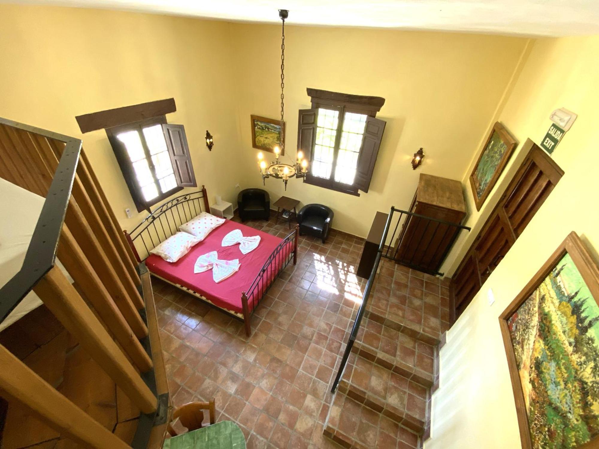 Castle Tower Apartment In Rural Holiday Park 'Bernard' Tolox Buitenkant foto