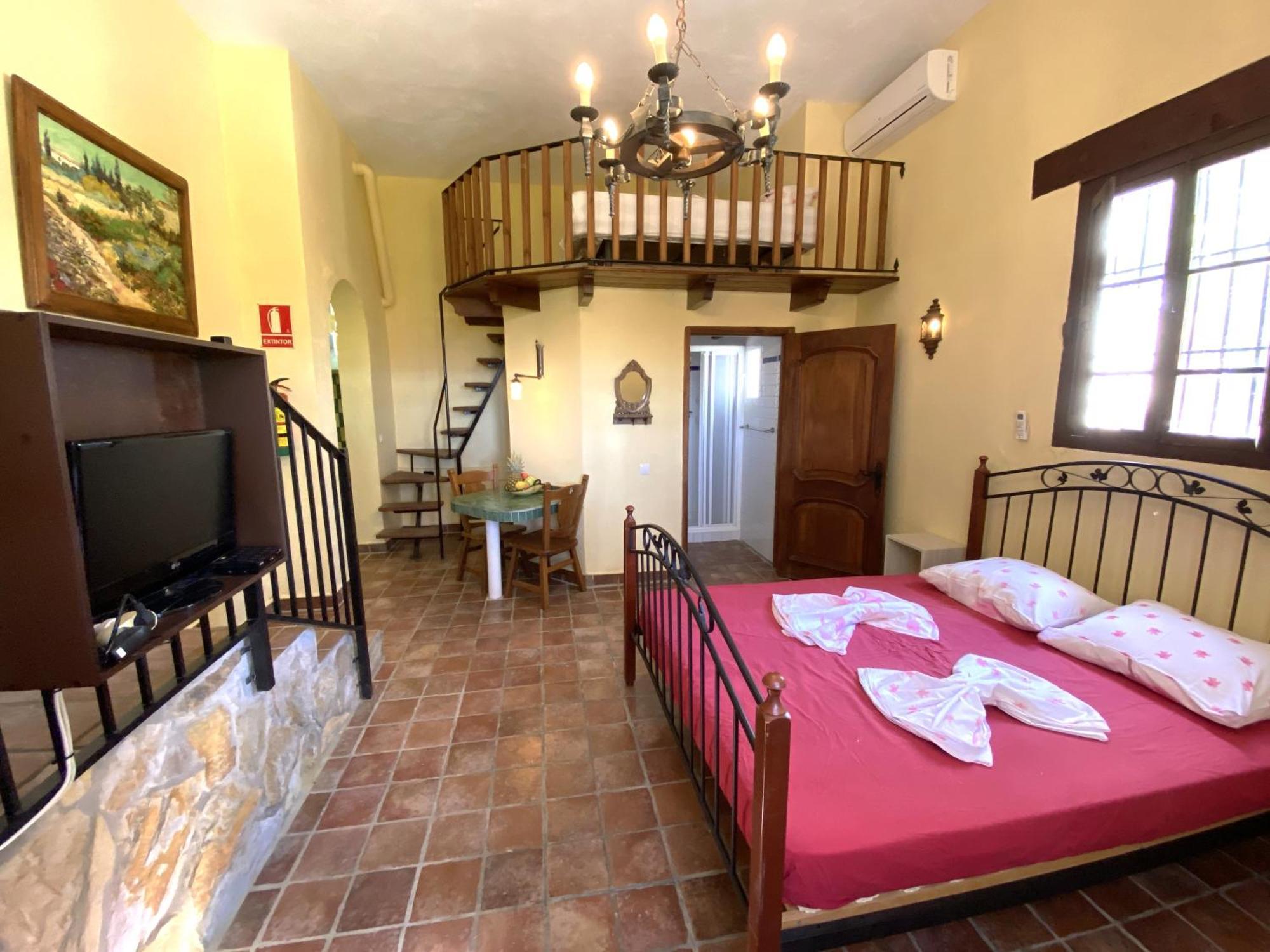 Castle Tower Apartment In Rural Holiday Park 'Bernard' Tolox Buitenkant foto