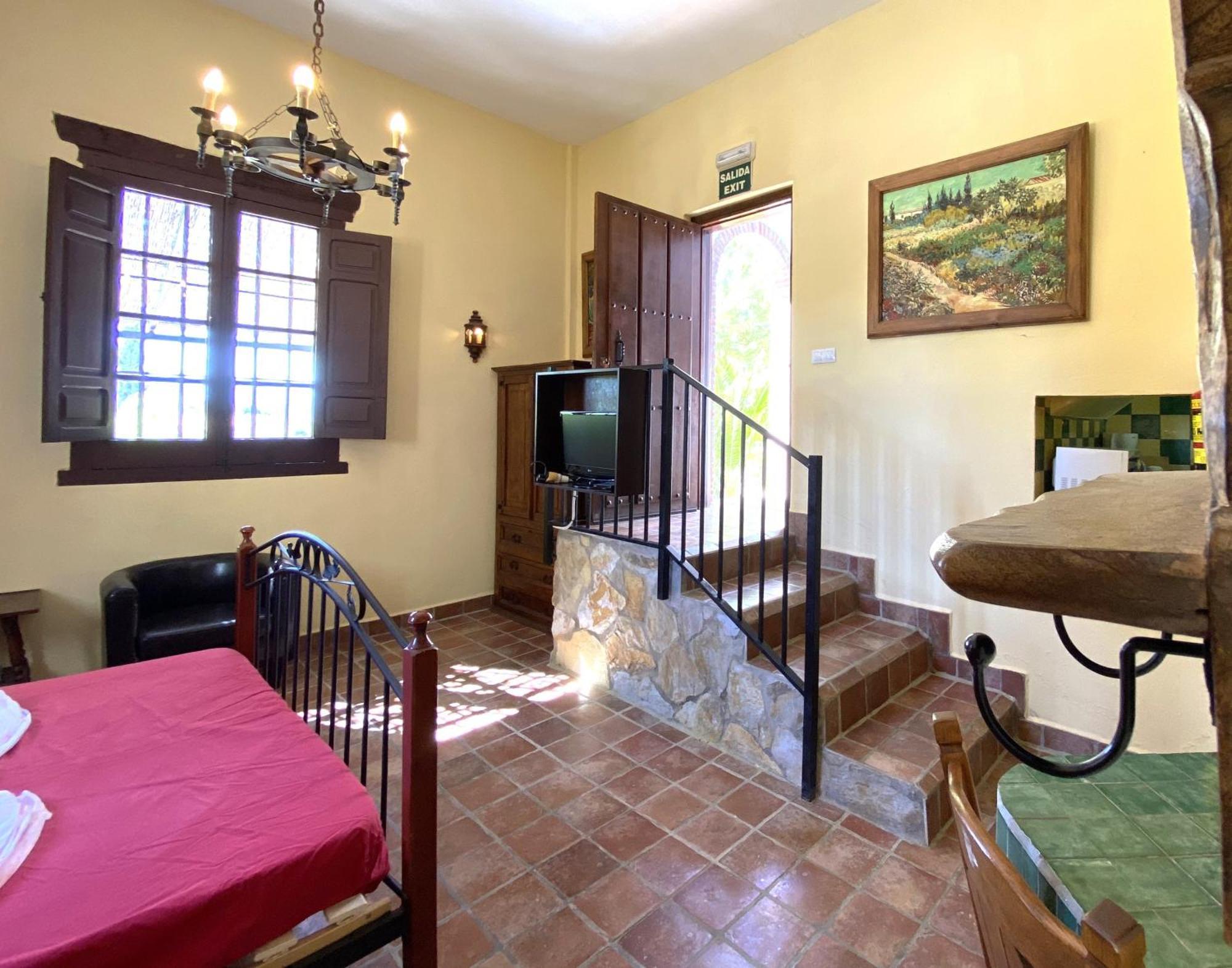Castle Tower Apartment In Rural Holiday Park 'Bernard' Tolox Buitenkant foto