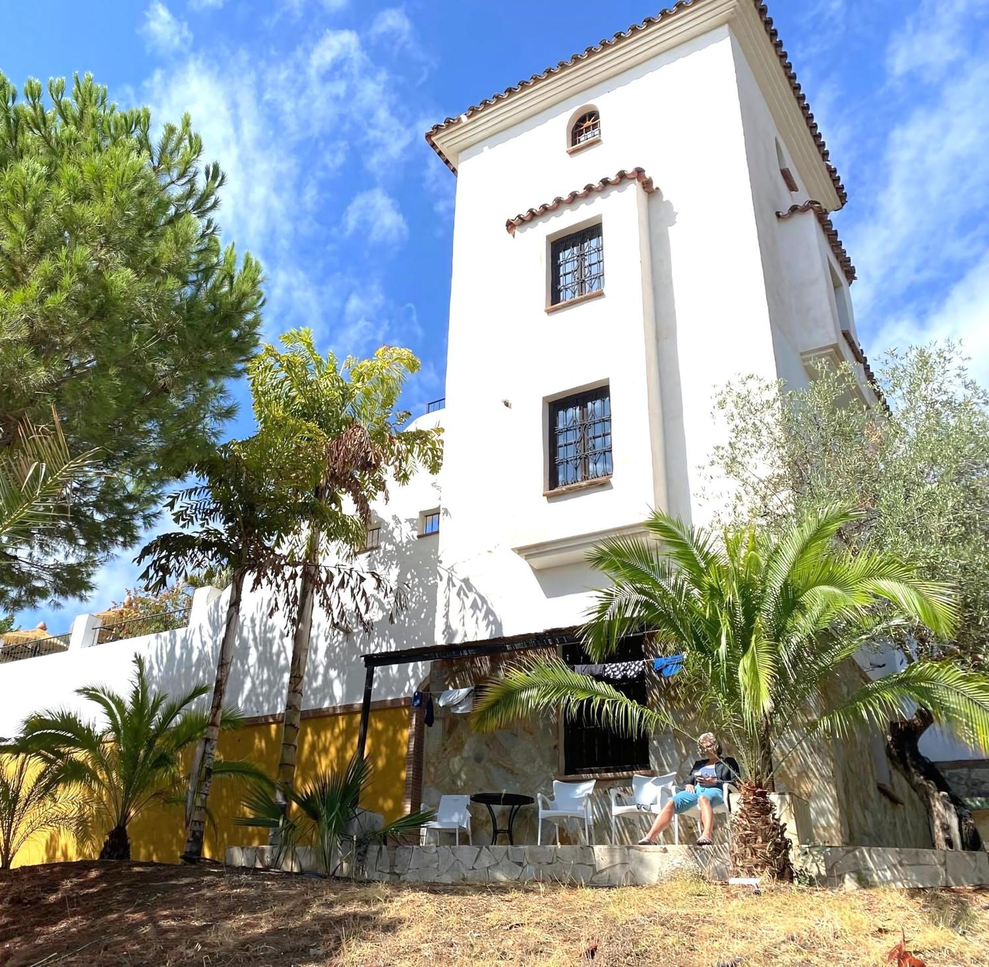 Castle Tower Apartment In Rural Holiday Park 'Bernard' Tolox Buitenkant foto